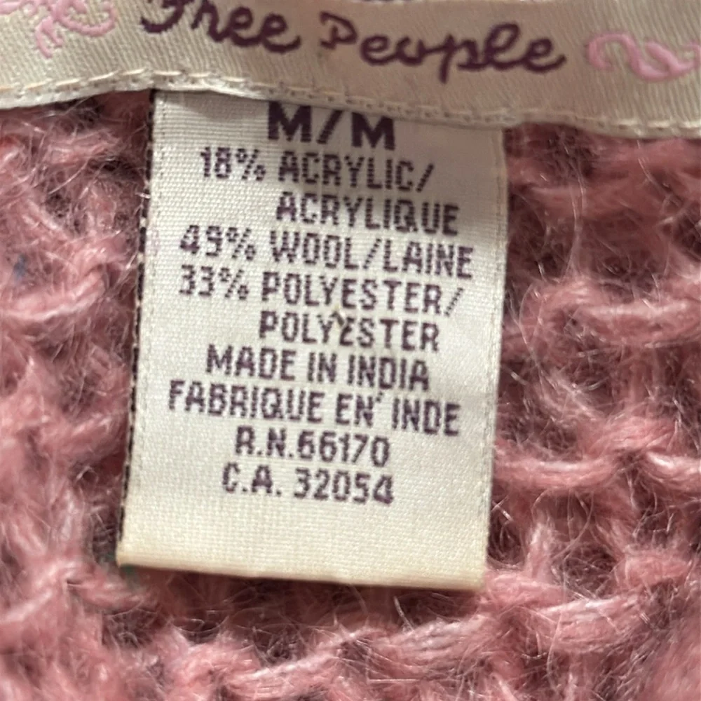 FREE‎ PEOPLE Pink Cowl Neck Split Sweater Wool Size M S Fuzzy Knit Open Weave